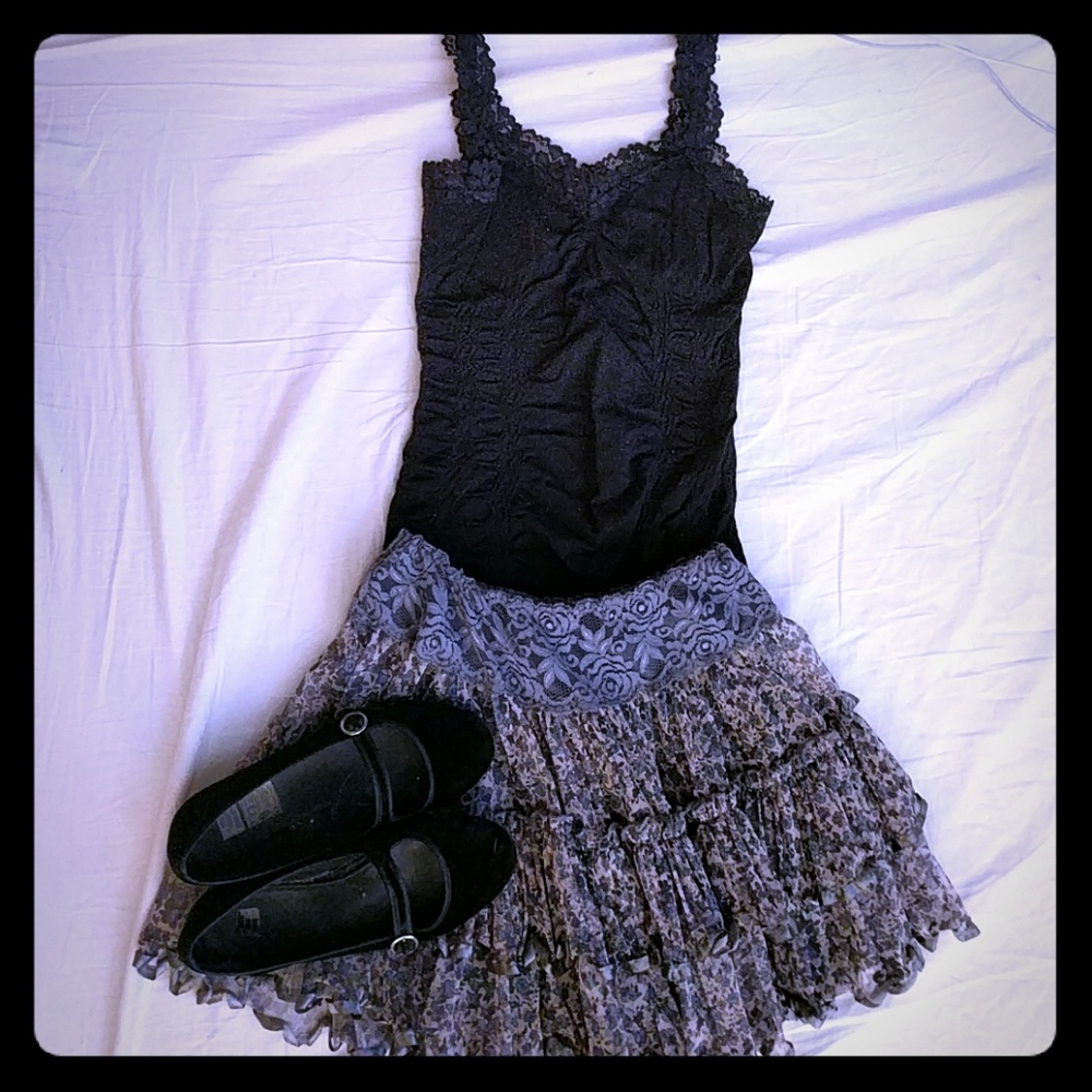 Floral lace skirt